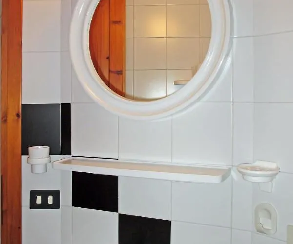 Ca' Pignoi-6 By Interhome * غارْدا